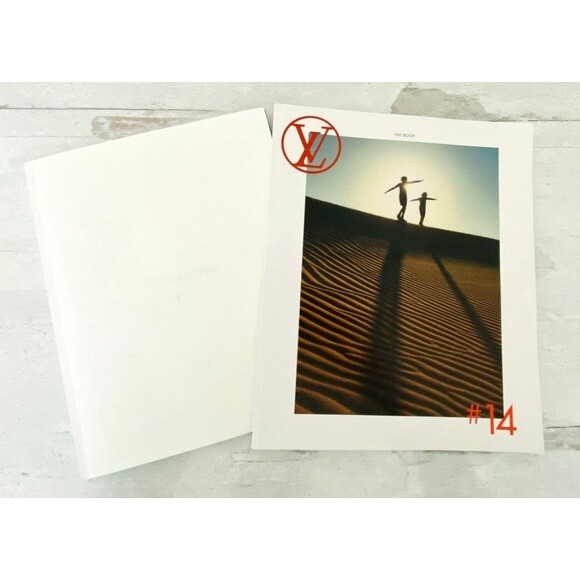 Louis Vuitton THE BOOK No. 14 Catalog Magazine 2022 March + Holidays Price List - Picture 11 of 11